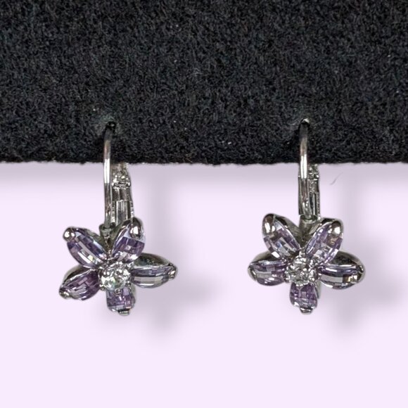 (2/$20) Dainty Purple Glass Flower Earrings - Picture 1 of 5